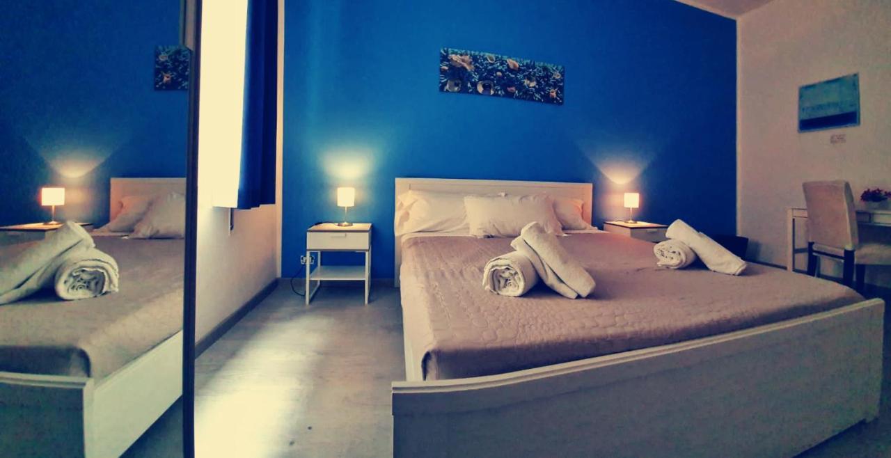 A Un Passo Dal Centro Hotel Палермо Екстериор снимка