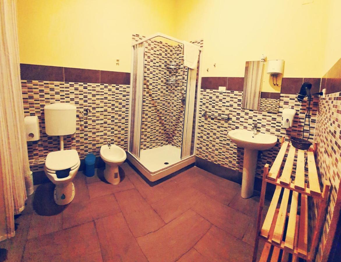 A Un Passo Dal Centro Hotel Палермо Екстериор снимка