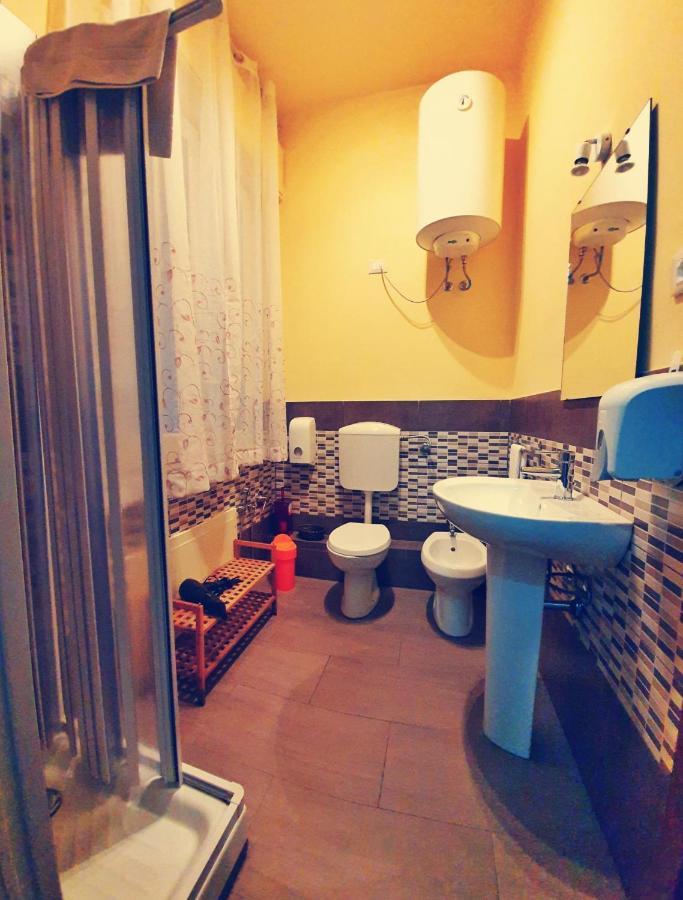 A Un Passo Dal Centro Hotel Палермо Екстериор снимка